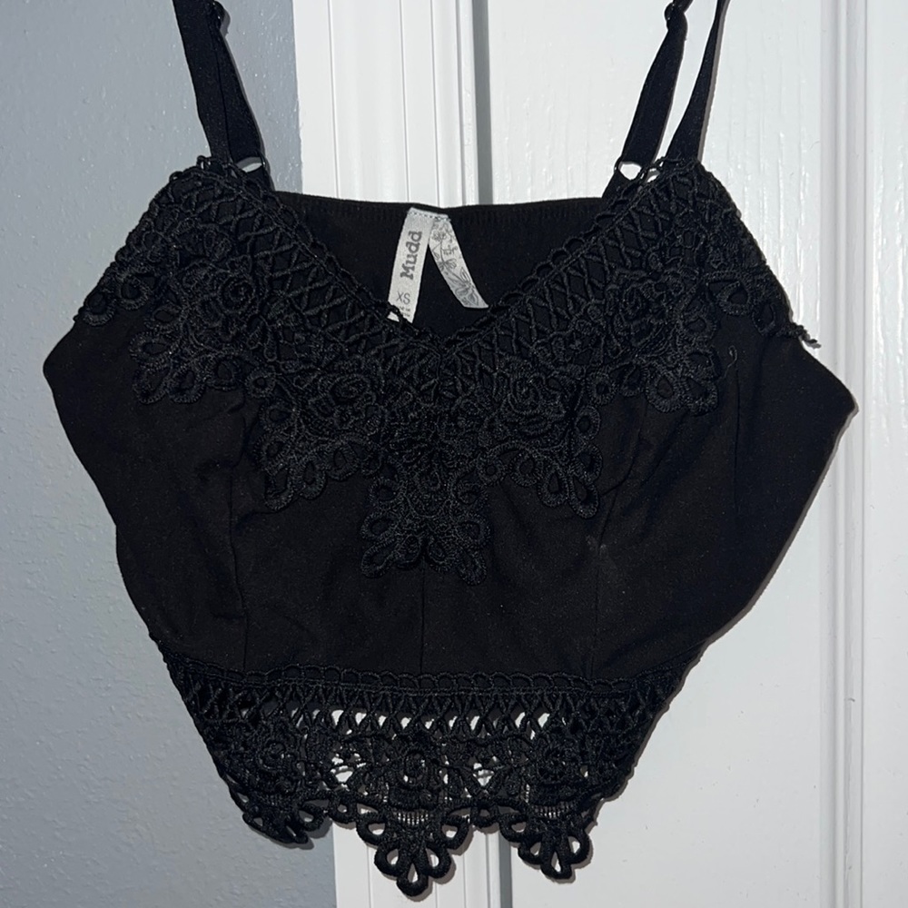 Mudd XS Black Lace Cropped Top